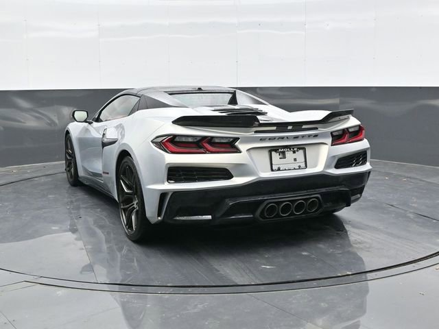 Used 2024 Chevrolet Corvette Z06 RWD image 5