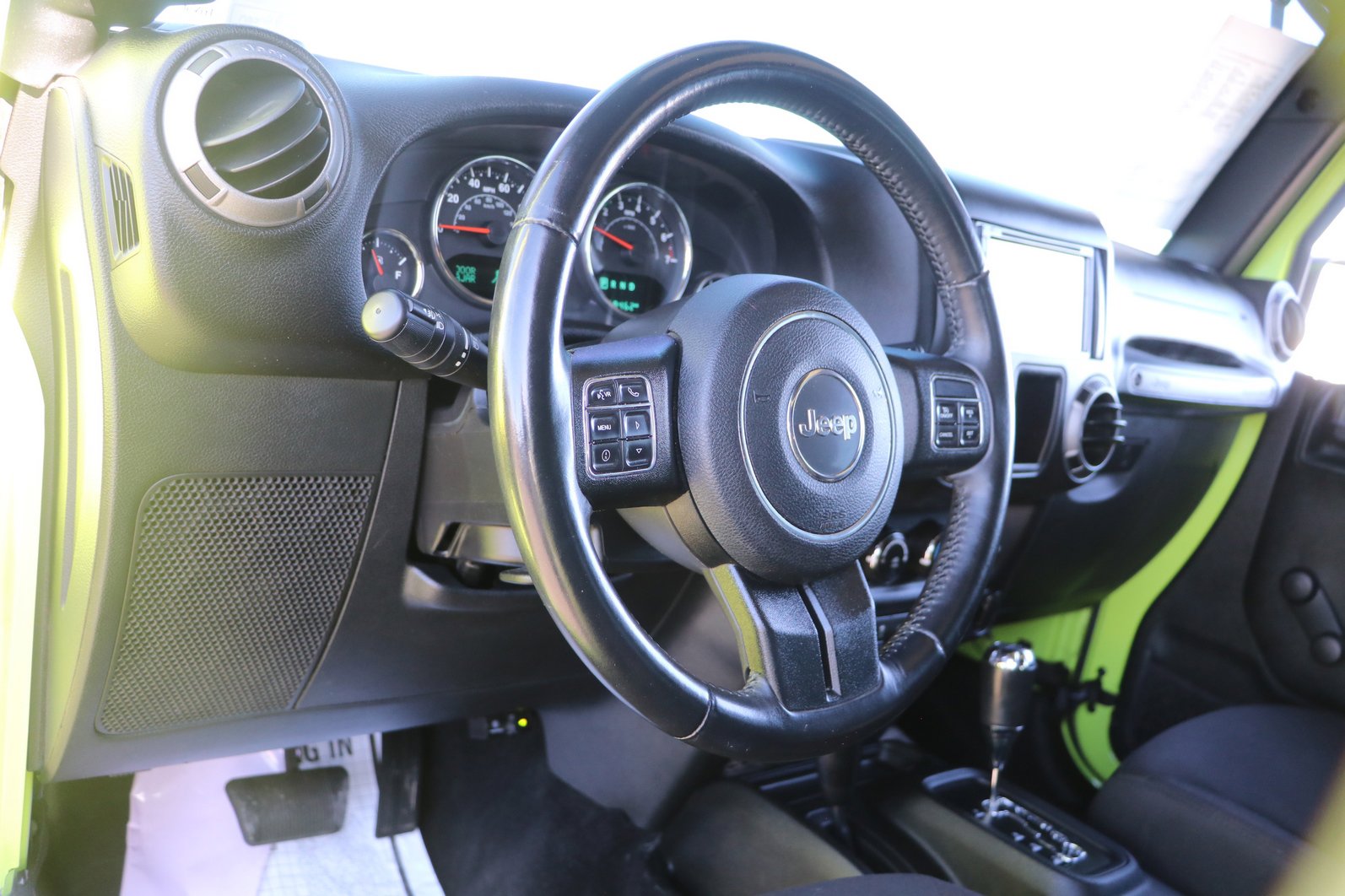 Used 2017 Jeep Wrangler Unlimited Sport w/ Connectivity Group image 13