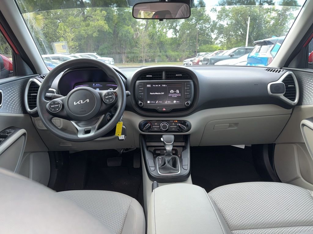 Certified 2023 Kia Soul LX FWD image 22