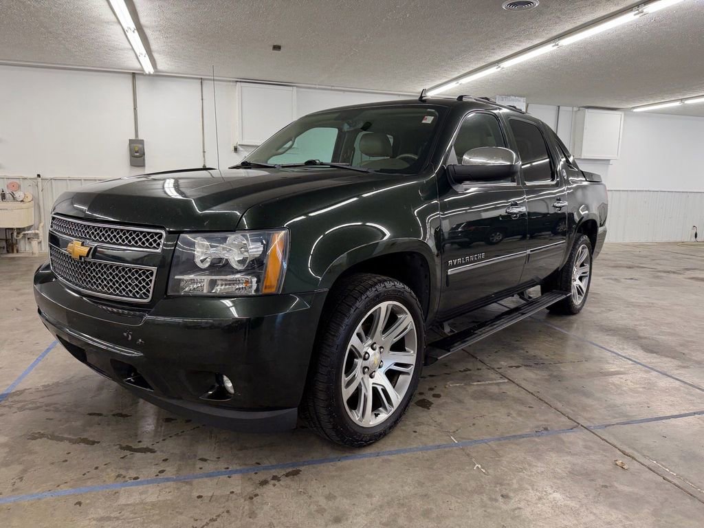 Used 2013 Chevrolet Avalanche LTZ