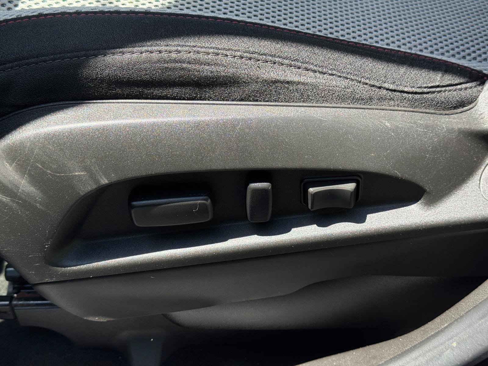 Used 2015 Chevrolet Equinox LT FWD image 14