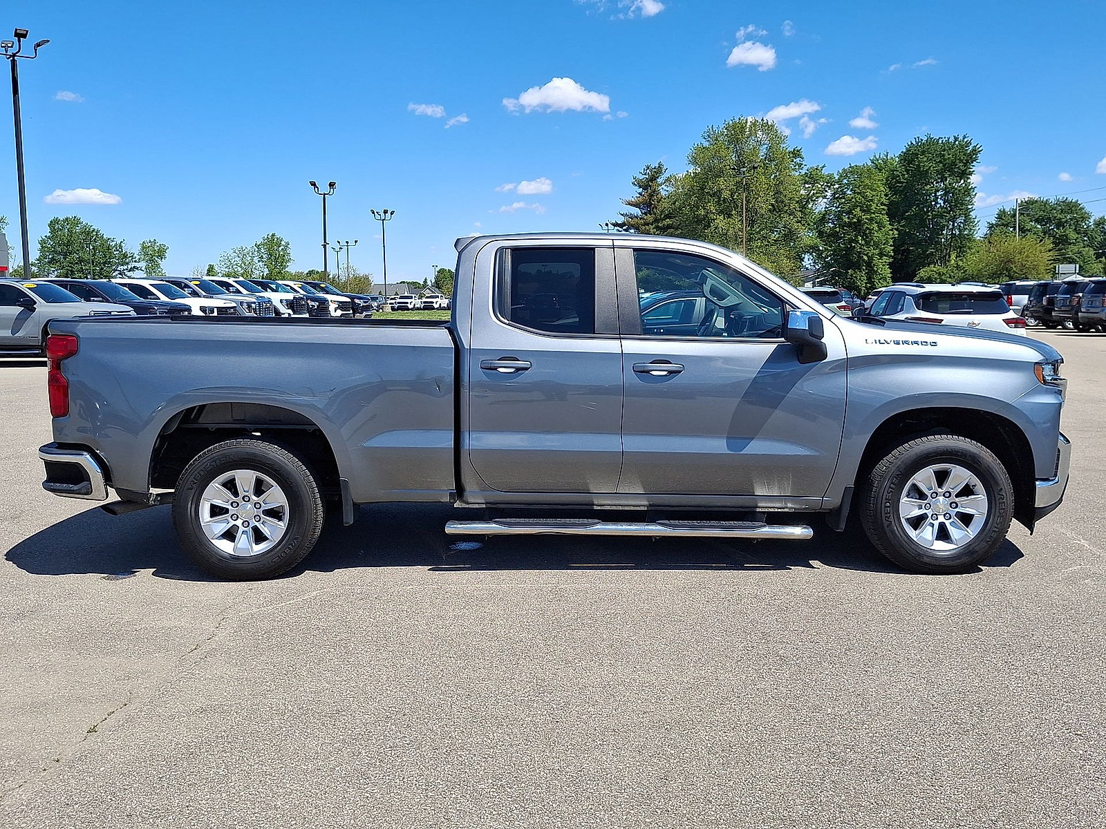 Used 2020 Chevrolet Silverado 1500 LT RWD image 25