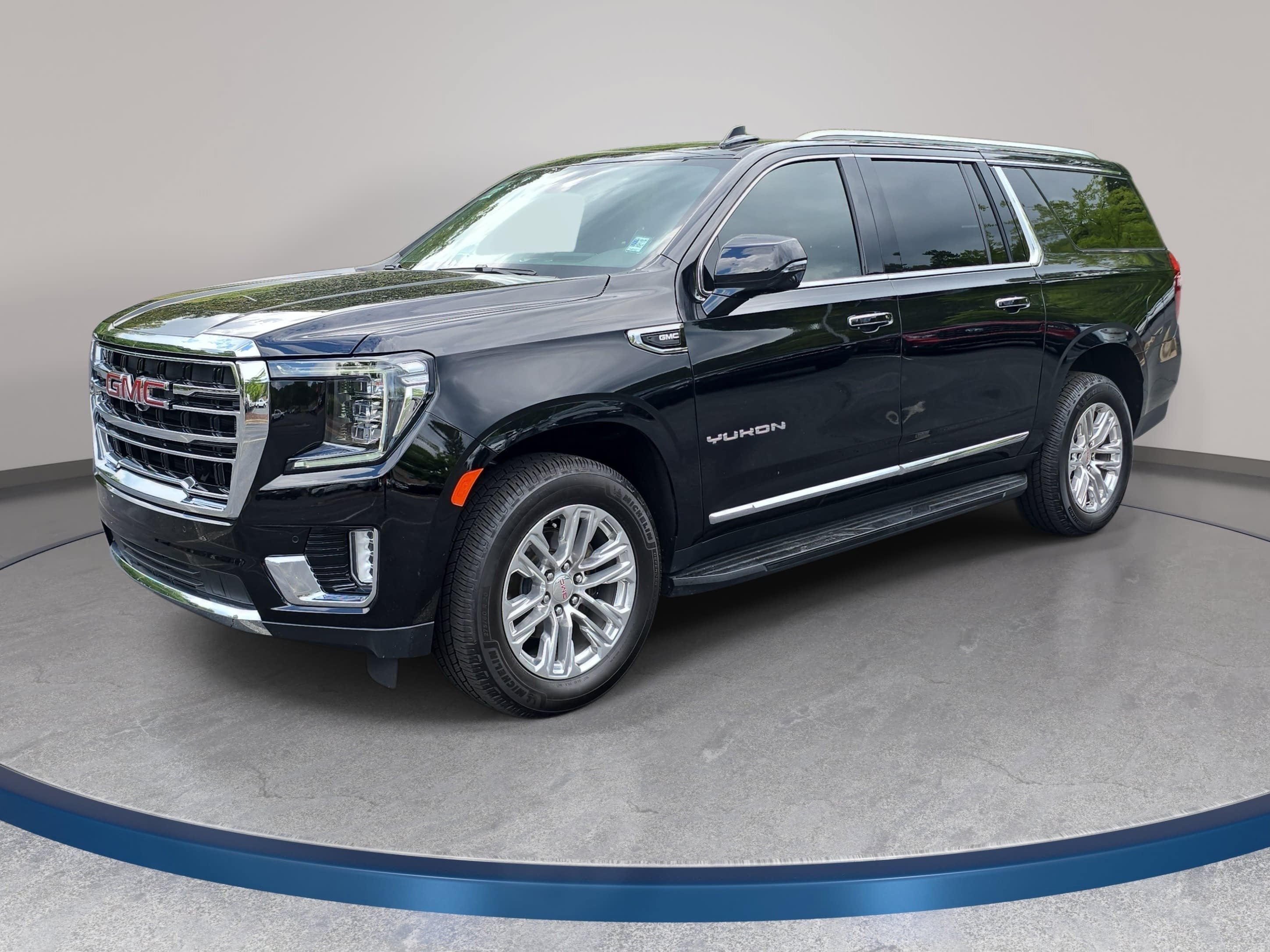Used 2023 GMC Yukon XL SLT w/ SLT Luxury Package