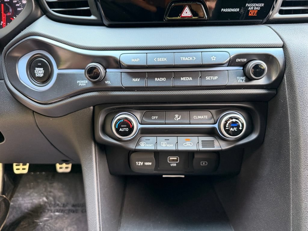 Certified 2022 Hyundai Veloster N FWD image 25