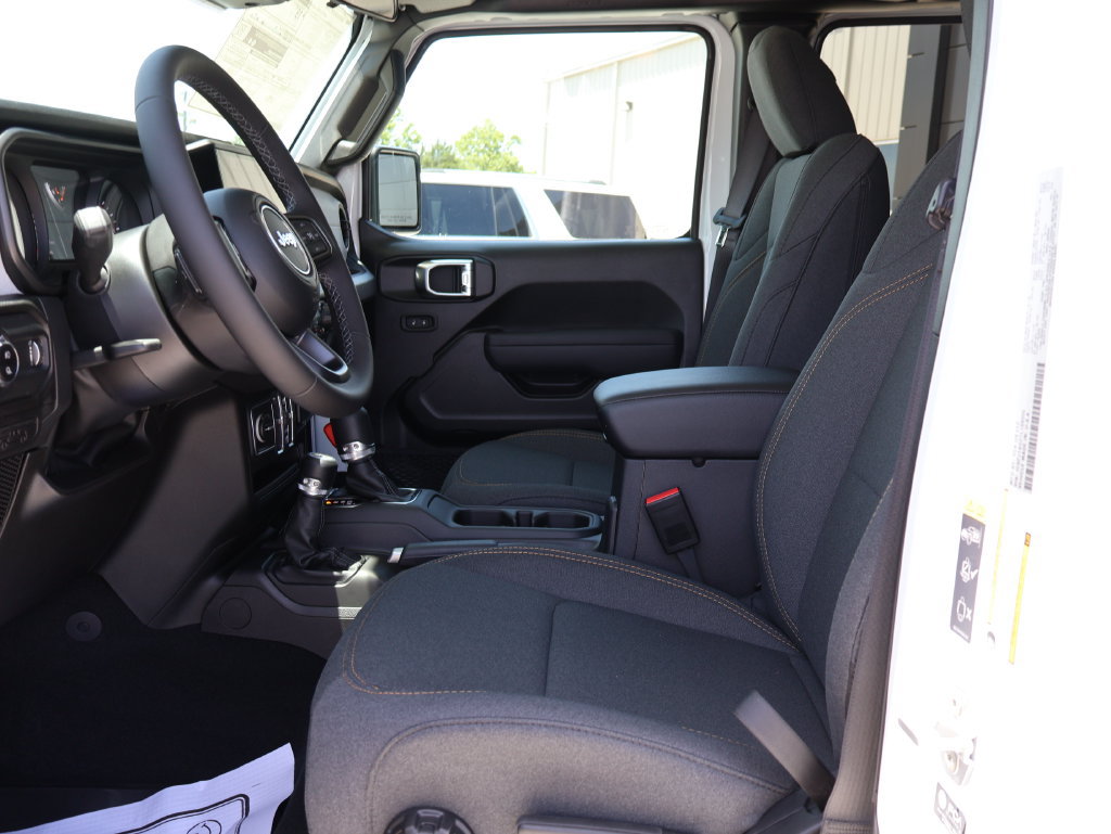 New 2026 Jeep Gladiator Sport AWD/4WD image 22