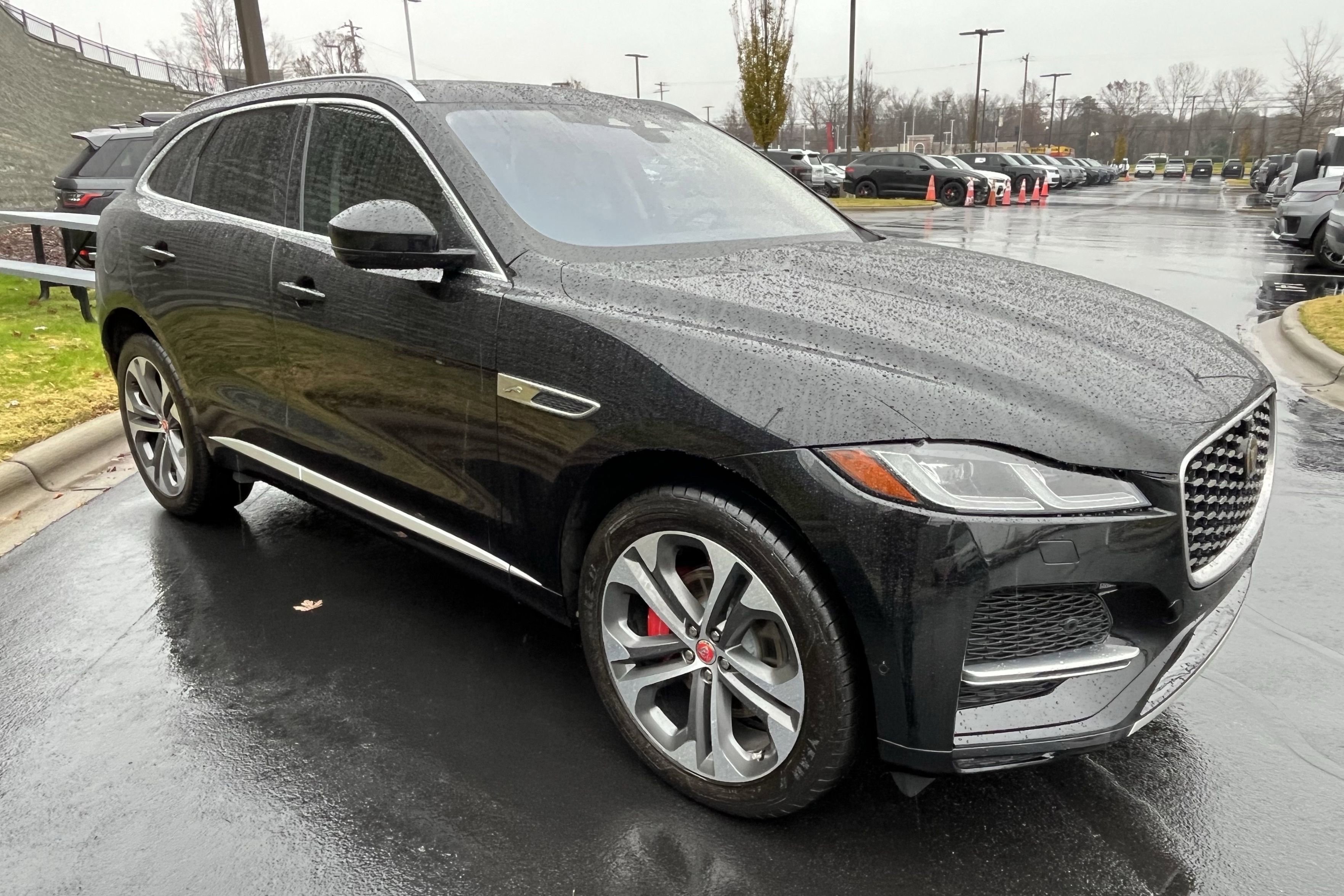 Used 2021 Jaguar F-PACE S image 8