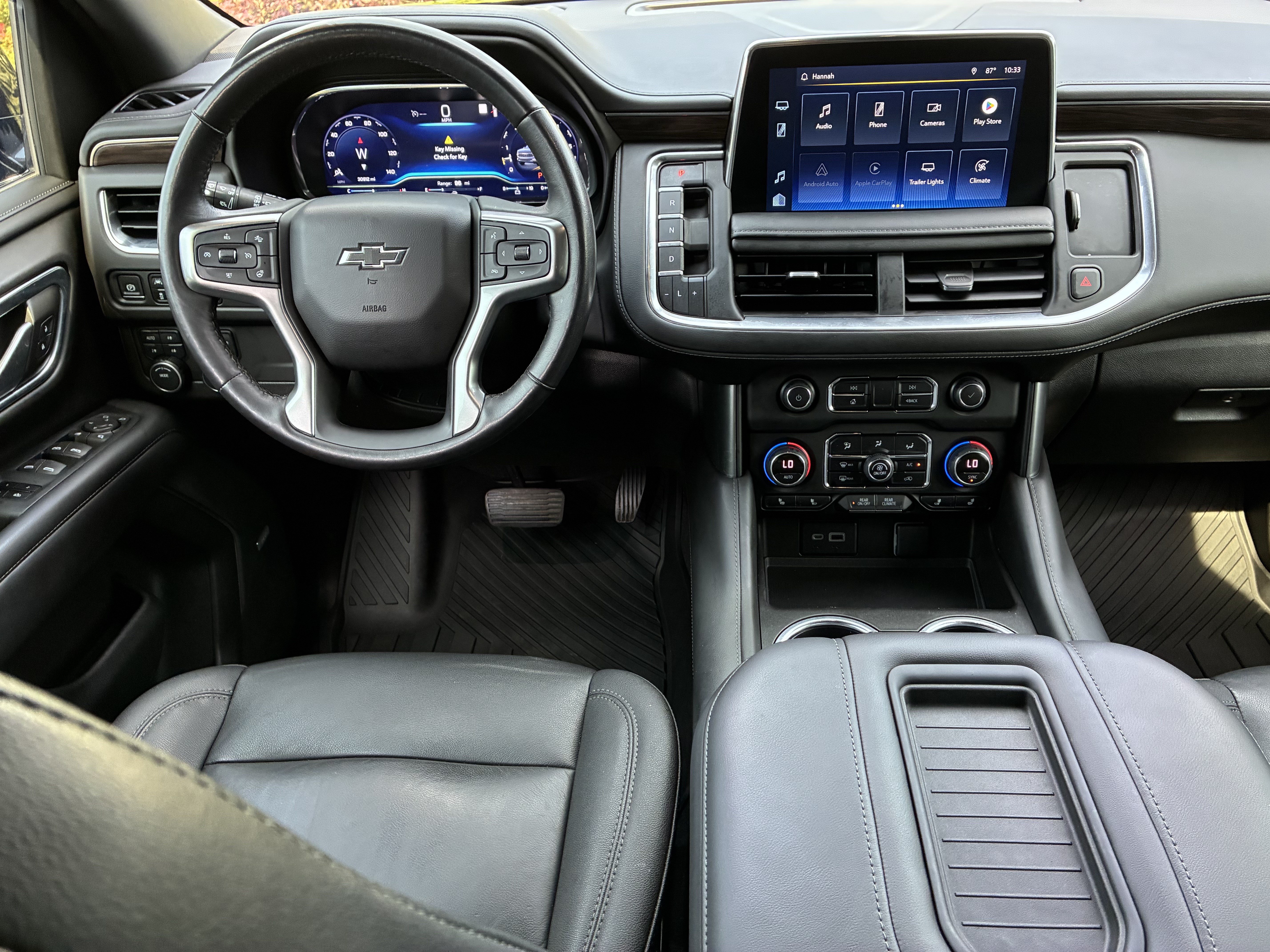 Used 2022 Chevrolet Tahoe Z71 w/ Luxury Package AWD/4WD image 24