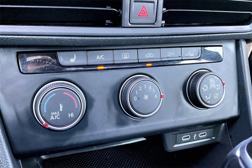 Used 2024 Volkswagen Jetta Sport image 25