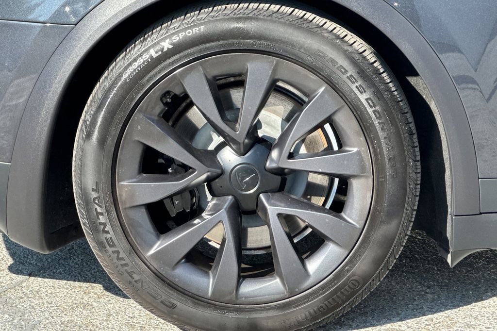 Used 2024 Tesla Model X image 24