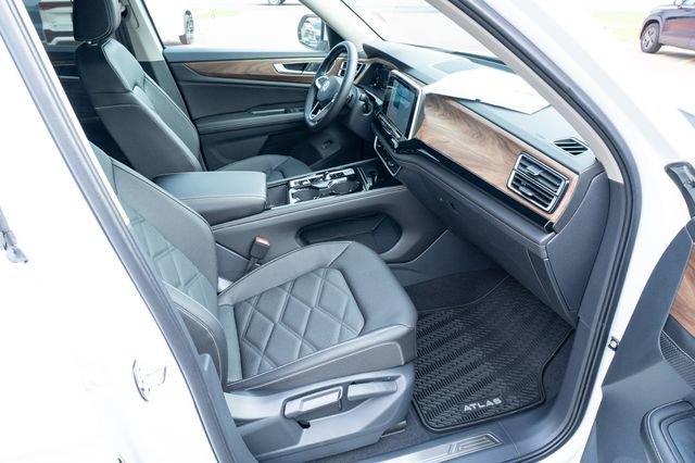 New 2026 Volkswagen Atlas SE image 41