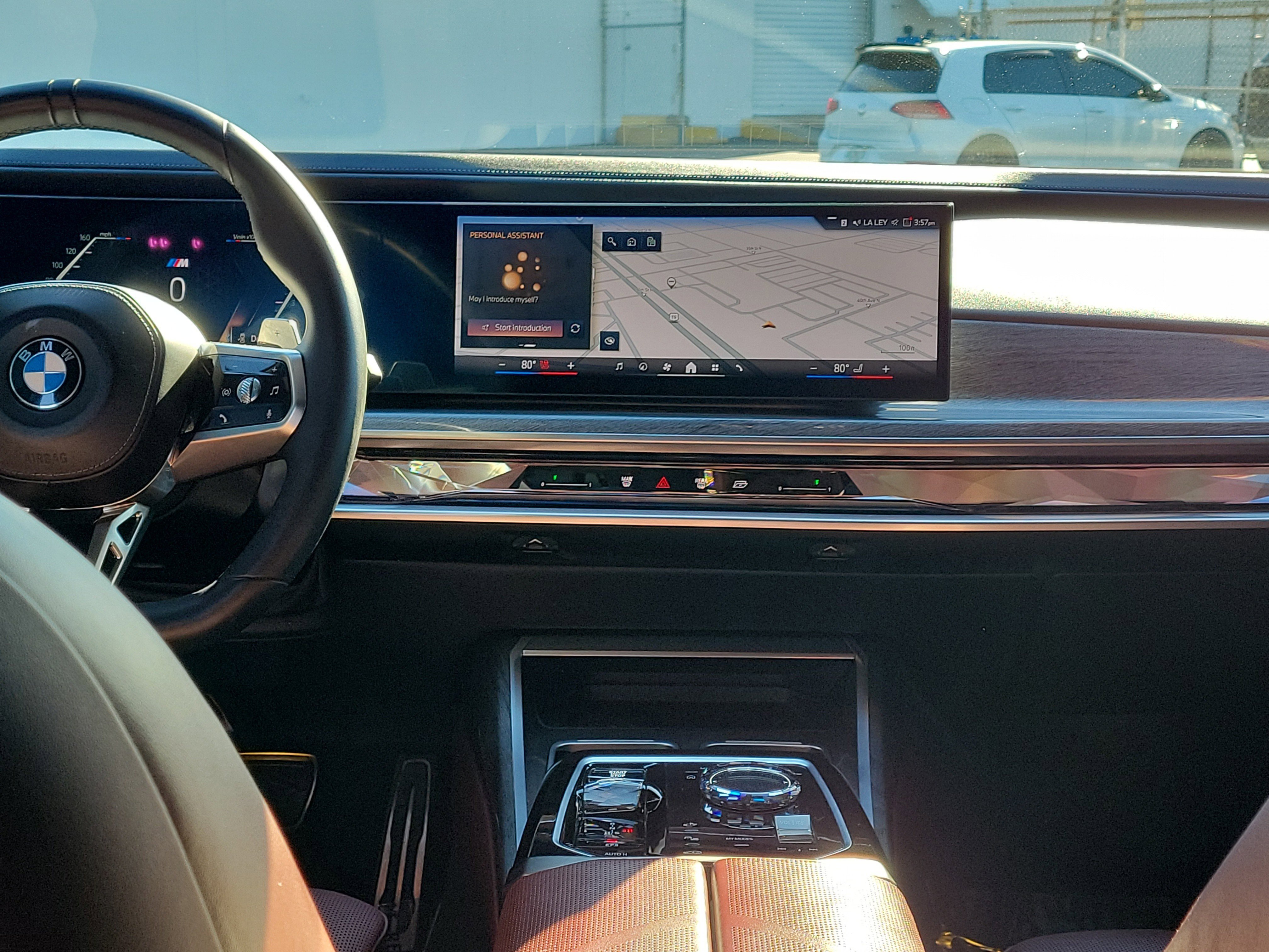 Used 2023 BMW 740i image 16