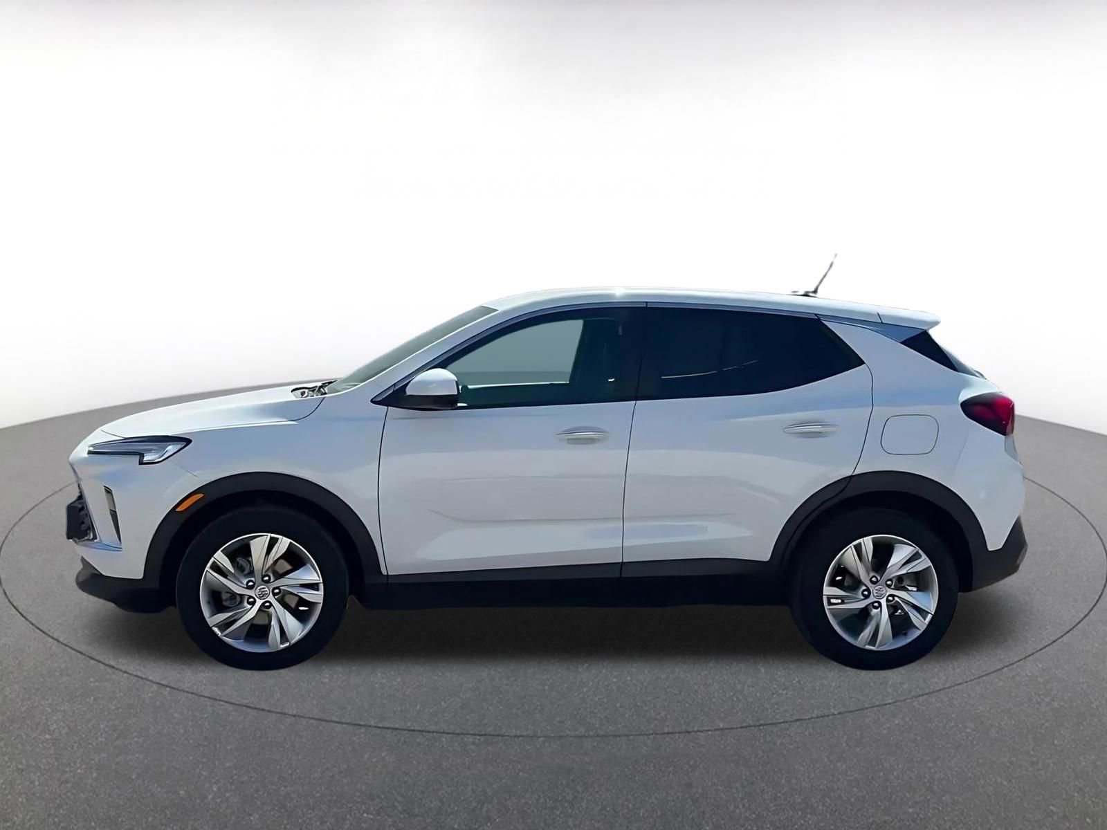 Used 2025 Buick Encore GX Preferred image 9