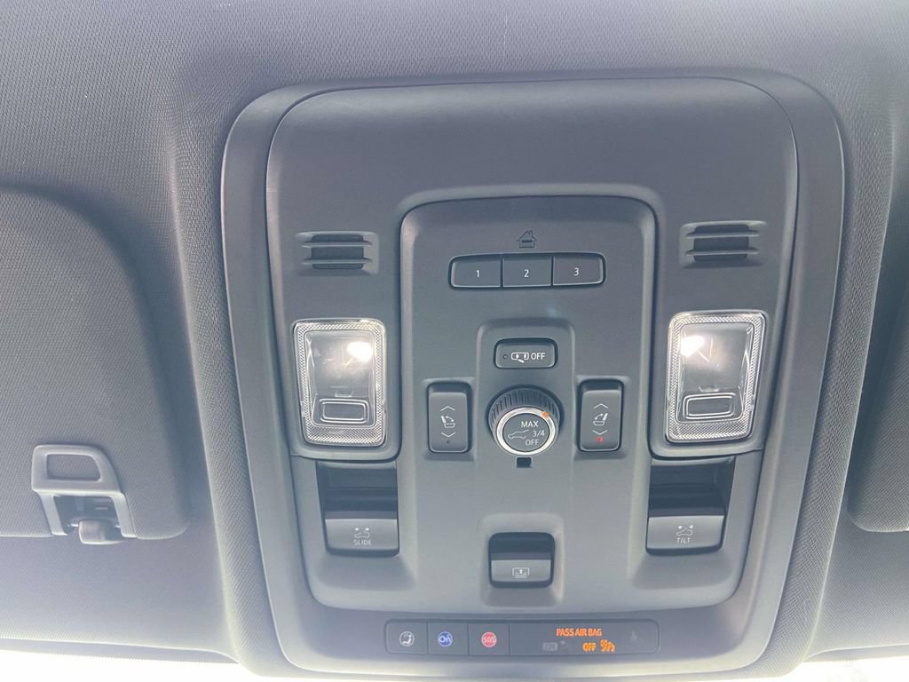 Used 2022 Chevrolet Tahoe RST w/ Luxury Package AWD/4WD image 26