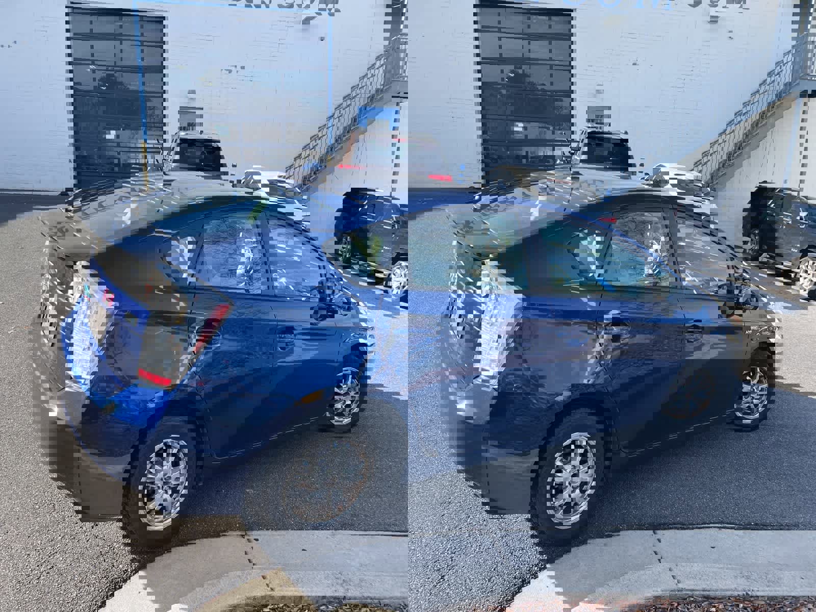 Used 2011 Toyota Prius Five image 11