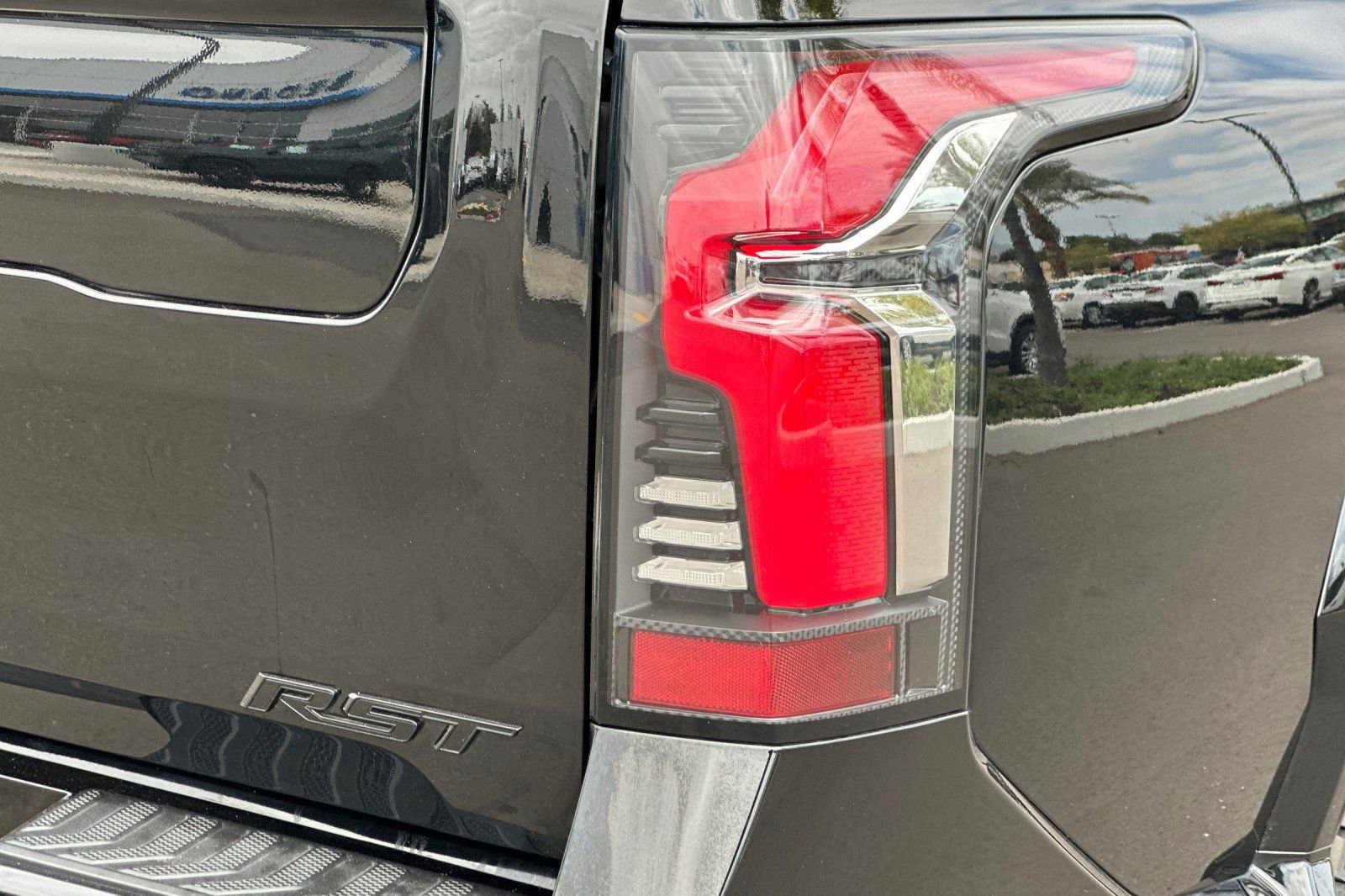 Used 2024 Chevrolet Silverado EV RST AWD/4WD image 36