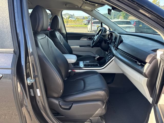 Used 2022 Kia Carnival LX FWD image 10