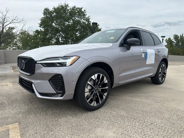 New 2026 Volvo XC60 B5 Plus w/ Climate Package image 3