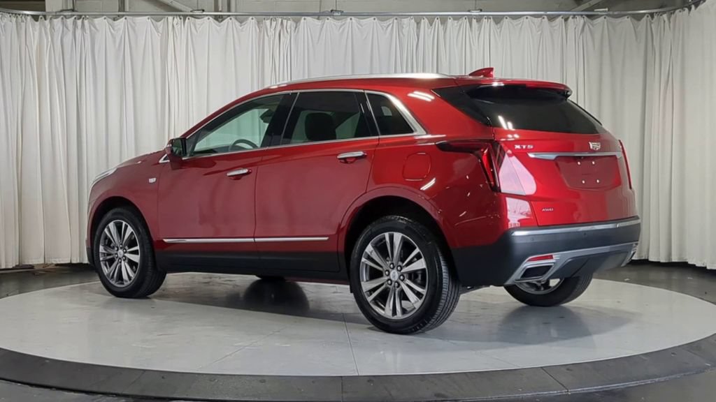 Used 2025 Cadillac XT5 Premium Luxury AWD/4WD image 8
