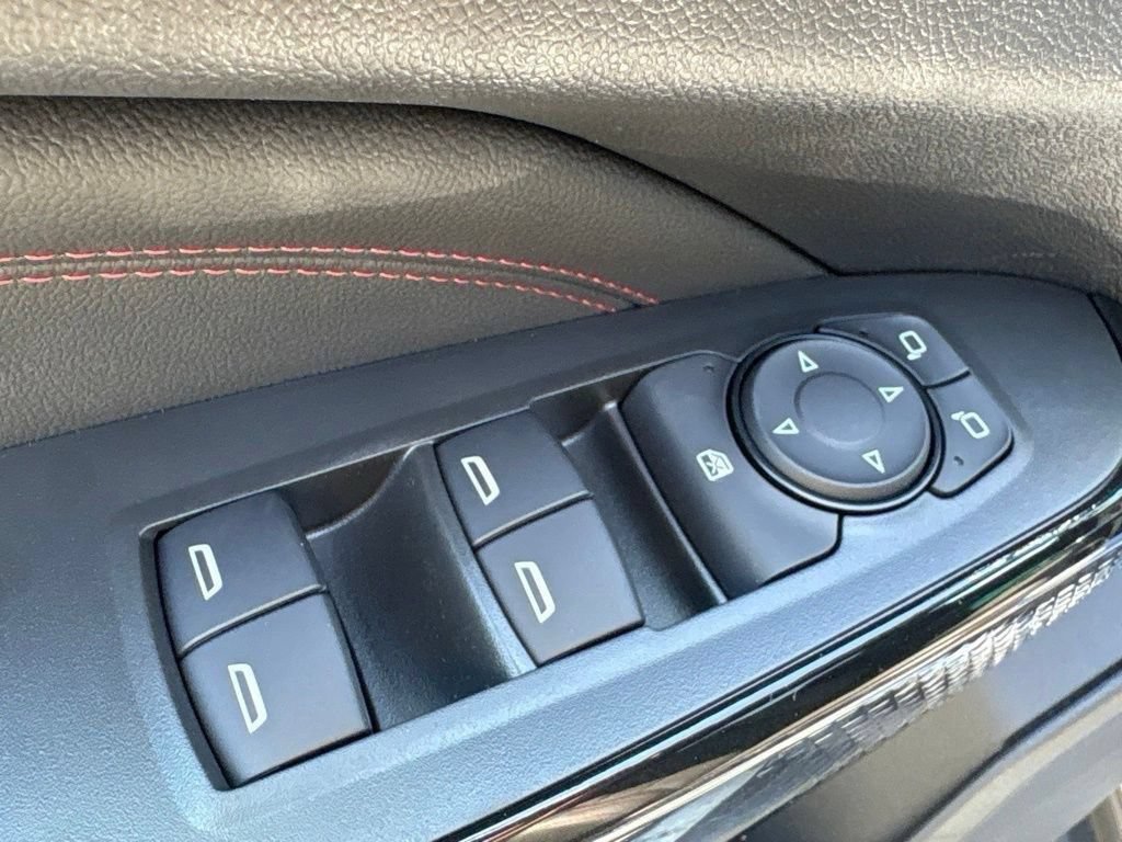 New 2026 Chevrolet Trax RS w/ Sunroof Package FWD image 21