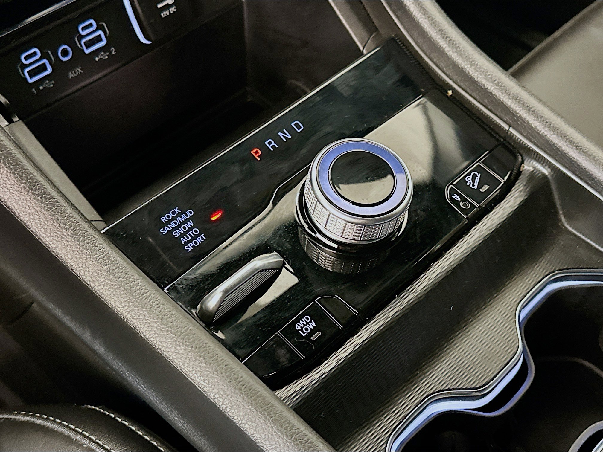 Used 2024 Jeep Grand Cherokee Limited 4xe w/ Trailer Tow Package AWD/4WD image 25