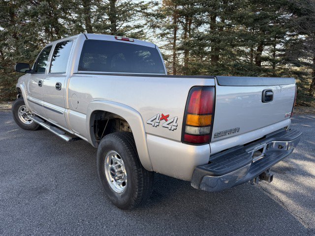 Used 2005 GMC Sierra 2500 SLT w/ Heavy-Duty Power Package AWD/4WD image 7