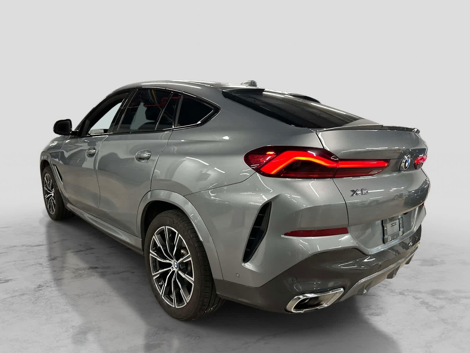 Used 2025 BMW X6 xDrive40i AWD/4WD image 3