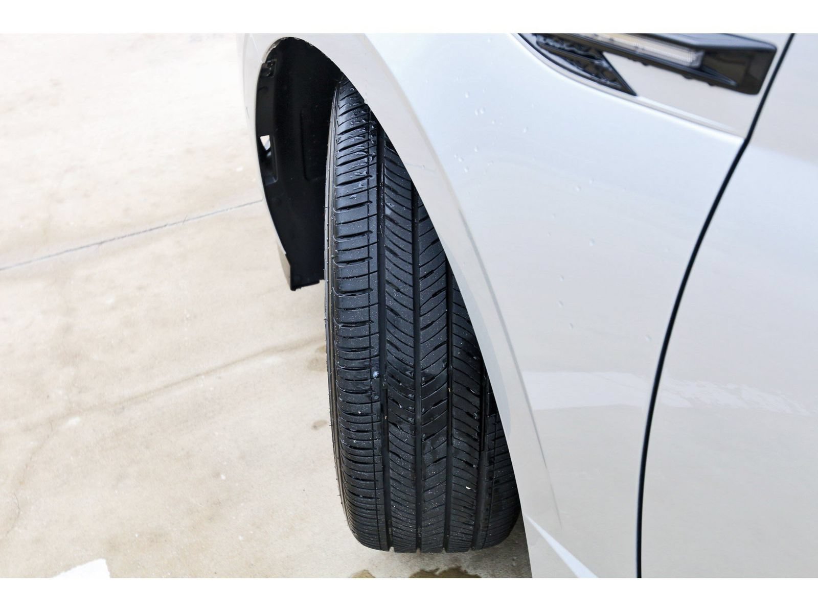 Certified 2025 Hyundai Sonata Limited FWD image 31