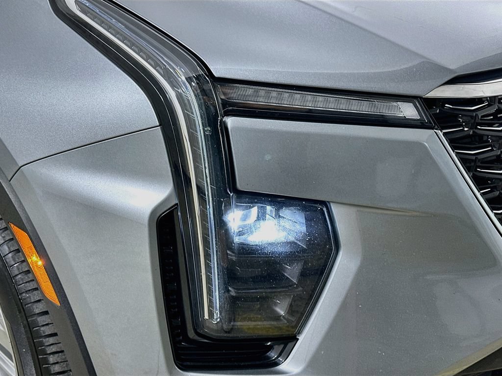Used 2024 Cadillac XT4 Premium Luxury FWD image 36