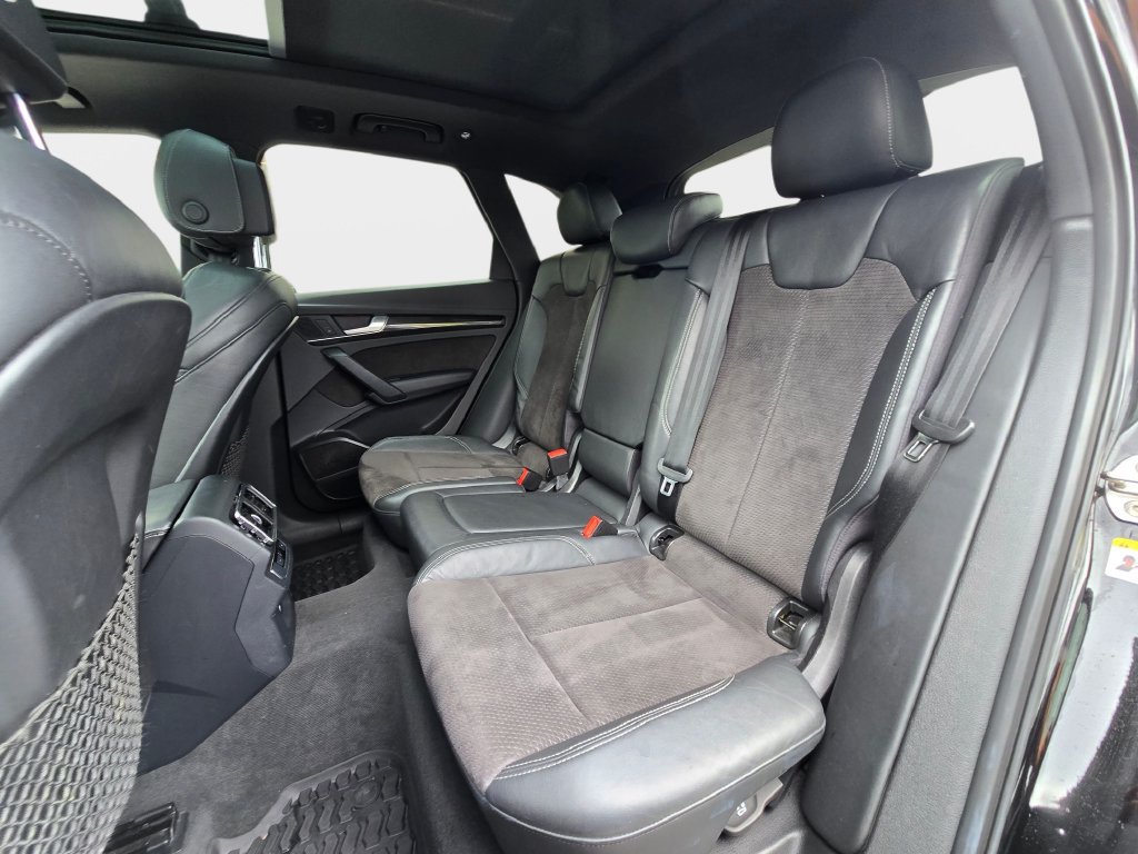 Used 2018 Audi SQ5 Prestige w/ Prestige Package AWD/4WD image 17