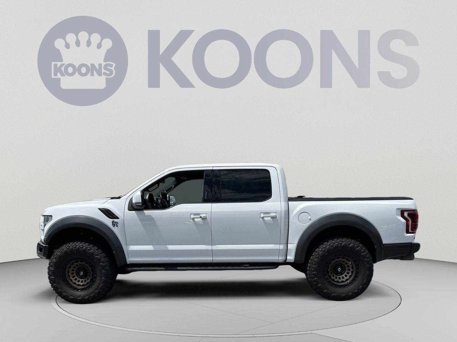 Used 2020 Ford F150 Raptor w/ Equipment Group 802A Luxury AWD/4WD image 2
