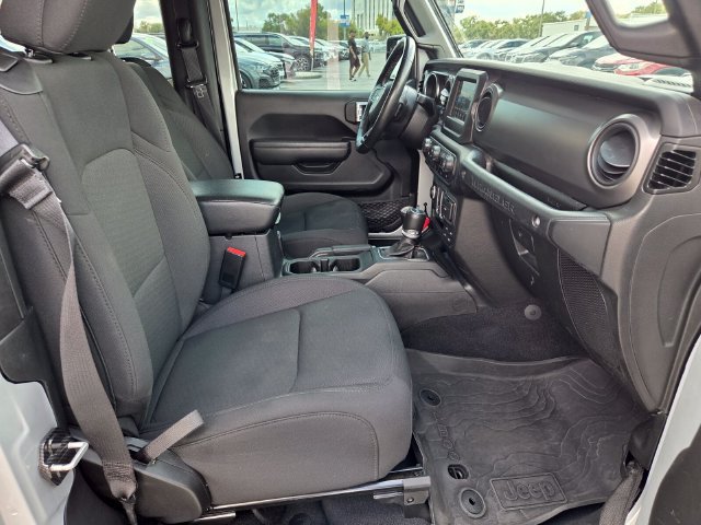 Used 2023 Jeep Wrangler Sport AWD/4WD image 16