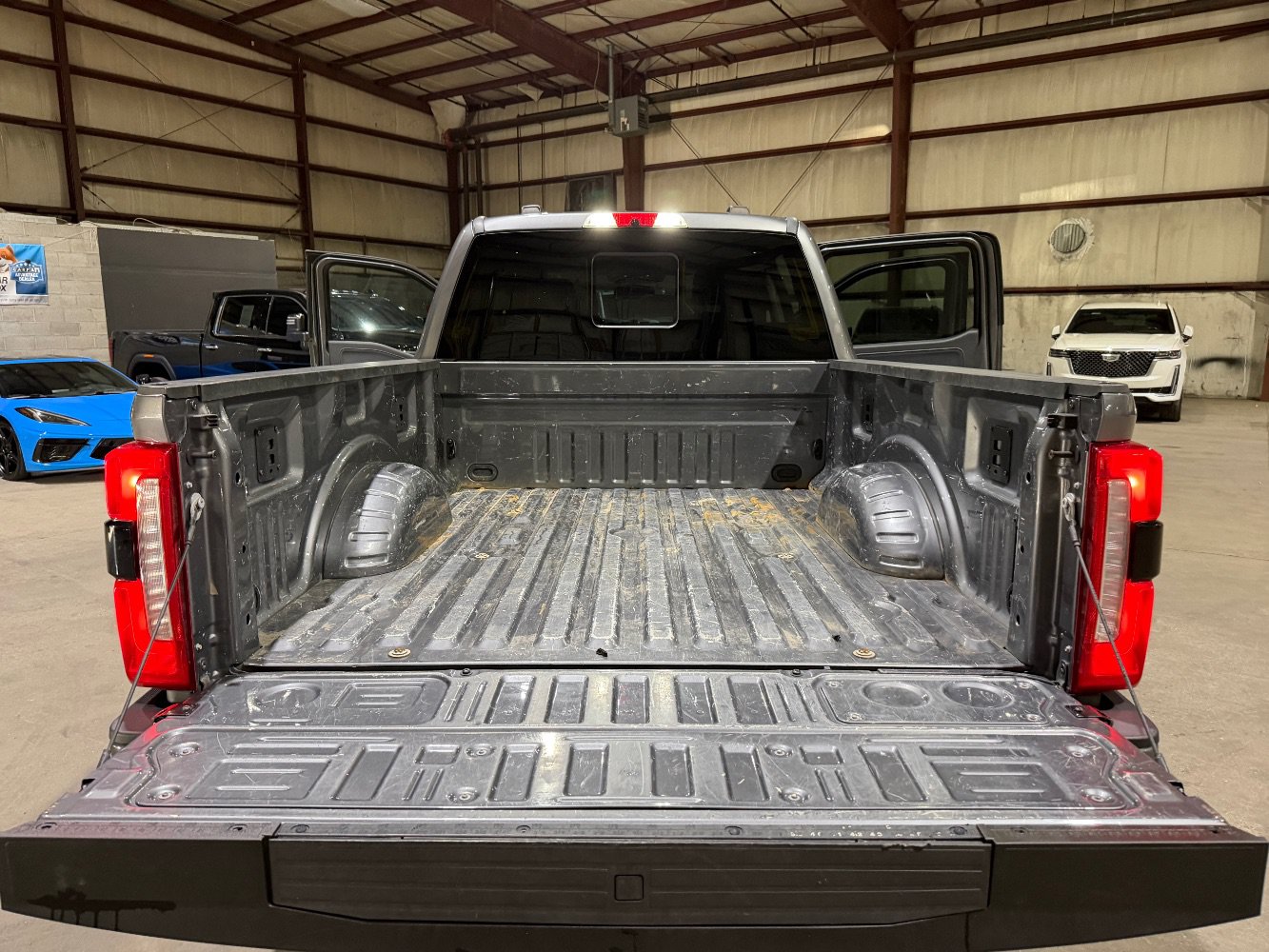 Used 2024 Ford F250 Lariat w/ Sport Appearance Package AWD/4WD image 19