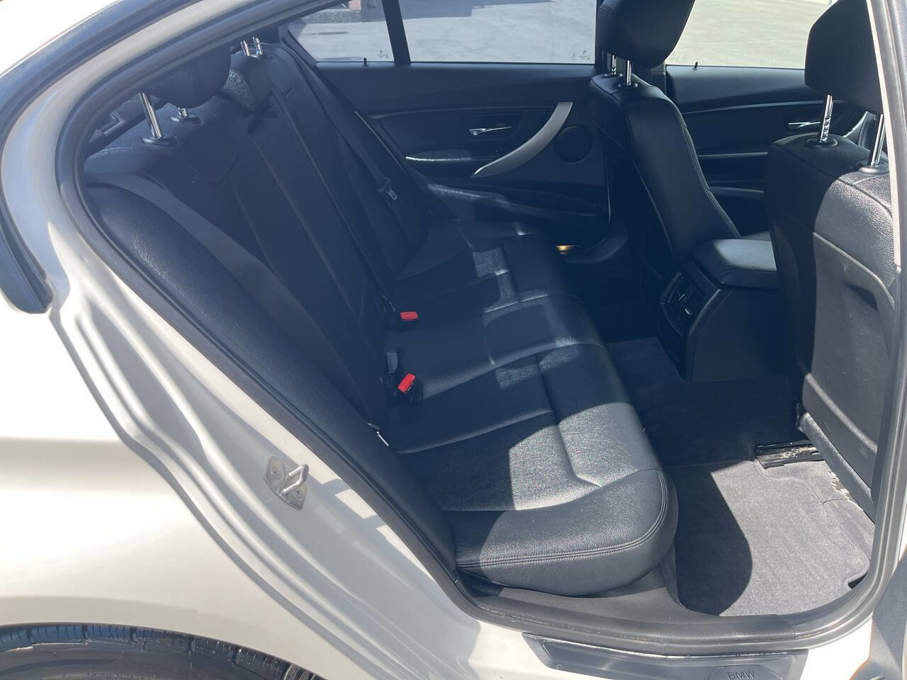 Used 2015 BMW 320i Sedan image 13