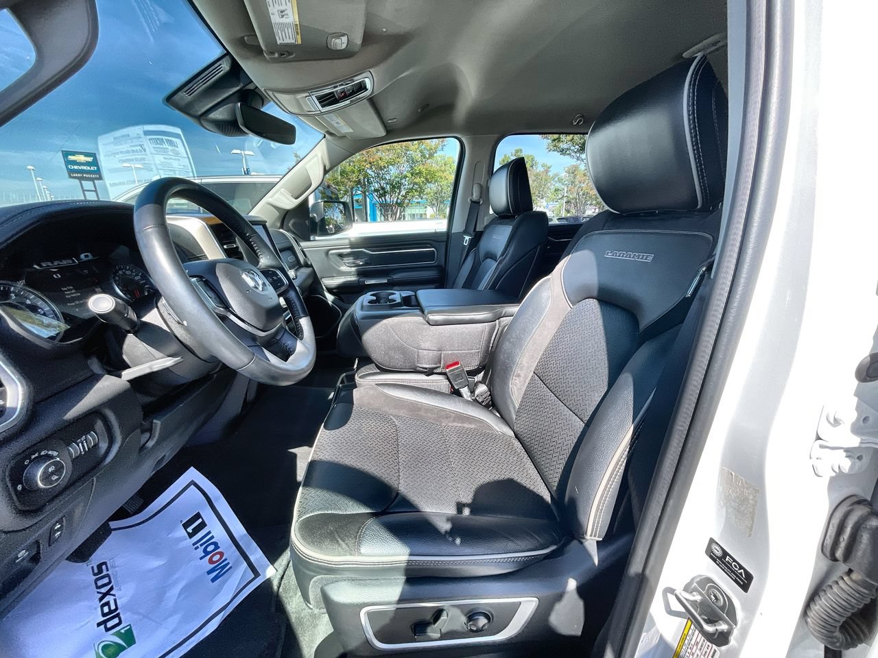 Used 2022 RAM 1500 Laramie AWD/4WD image 18