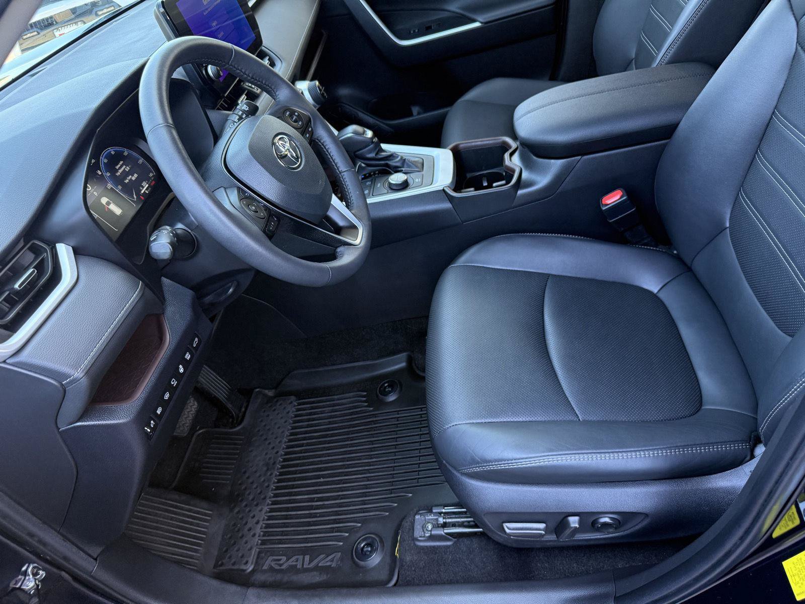 Used 2023 Toyota RAV4 Limited AWD/4WD image 12