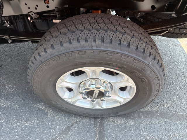 New 2026 Ford F250 XLT w/ FX4 Off-Road Package AWD/4WD image 18