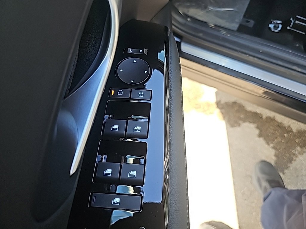 New 2026 Hyundai Tucson Limited image 13