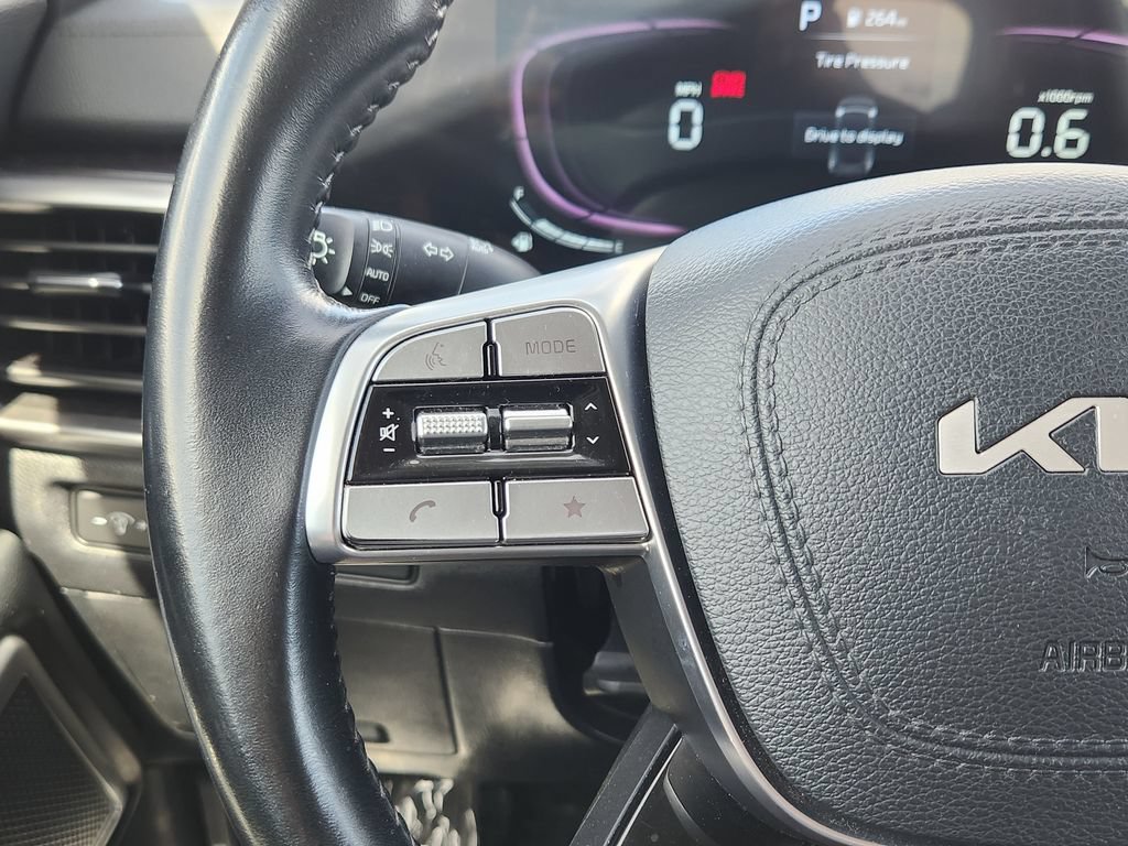 Used 2025 Kia Telluride S AWD/4WD image 17