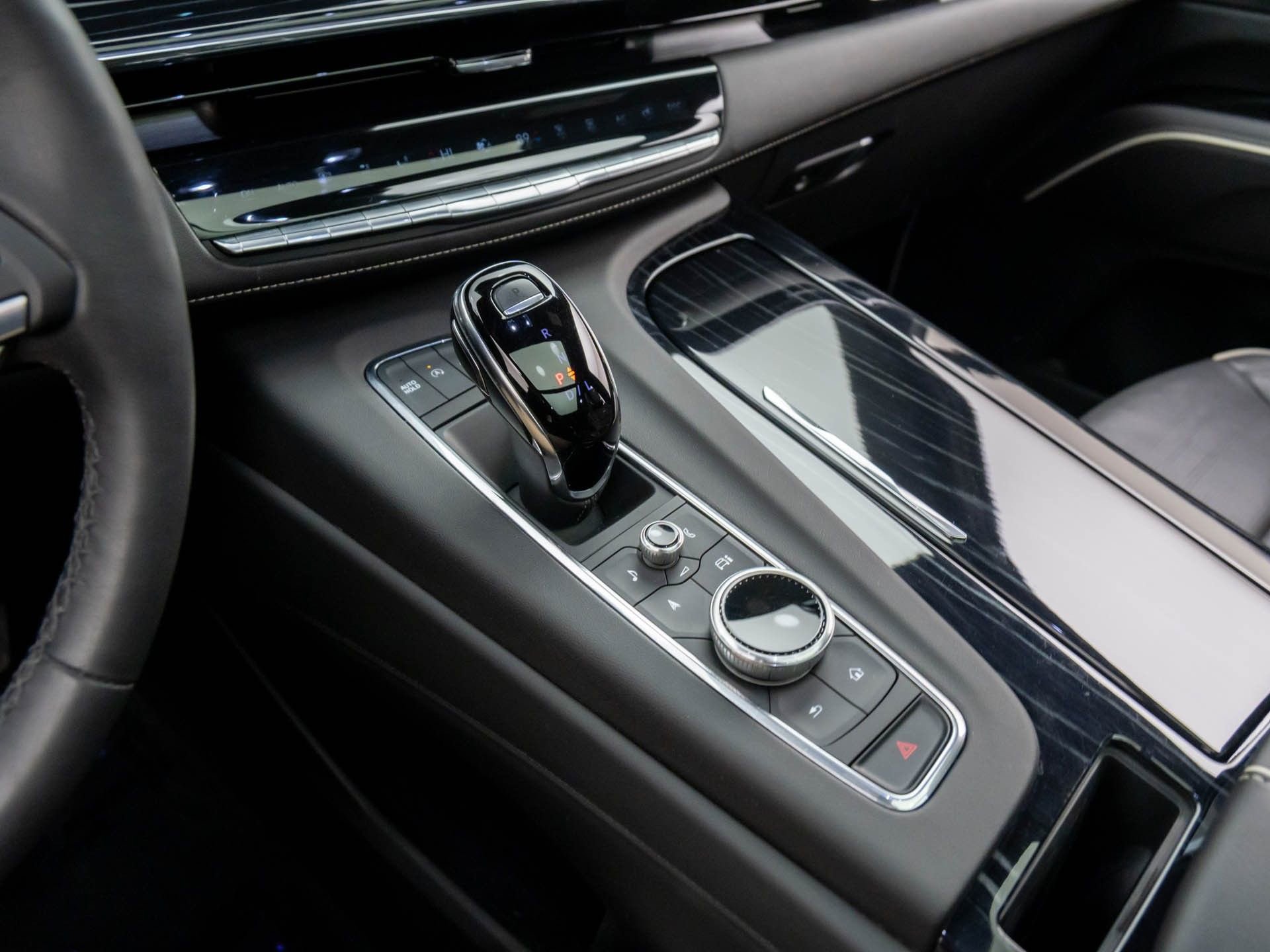 Used 2024 Cadillac Escalade Sport w/ LPO, ONYX Package image 14