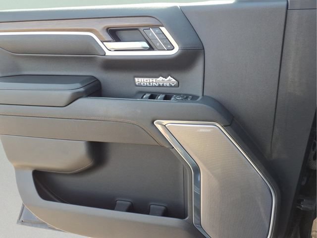 Used 2024 Chevrolet Silverado 1500 High Country w/ High Country Premium Package AWD/4WD image 17