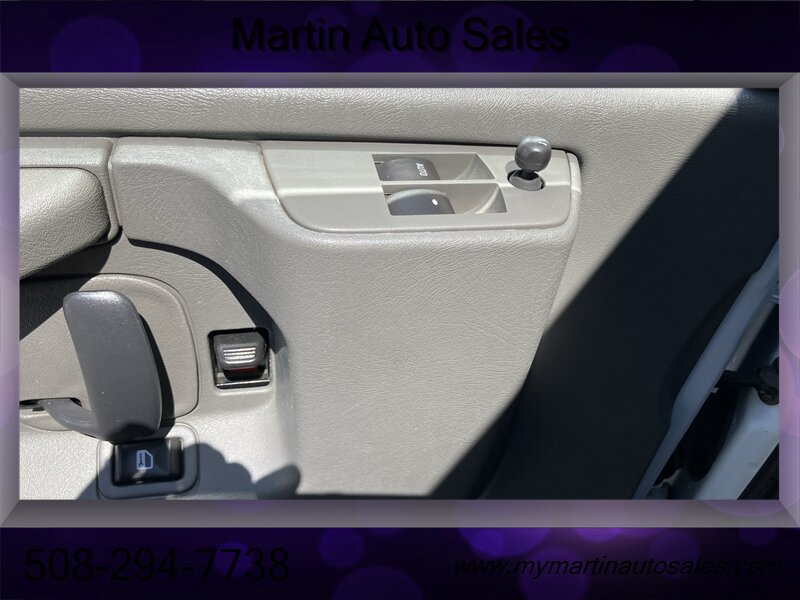 Used 2010 Chevrolet Express 1500 AWD w/ Power Package image 7