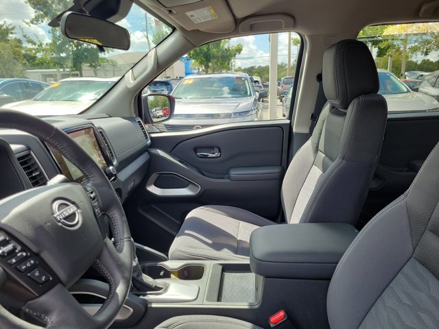 Used 2023 Nissan Frontier SV w/ SV Convenience Package RWD image 17