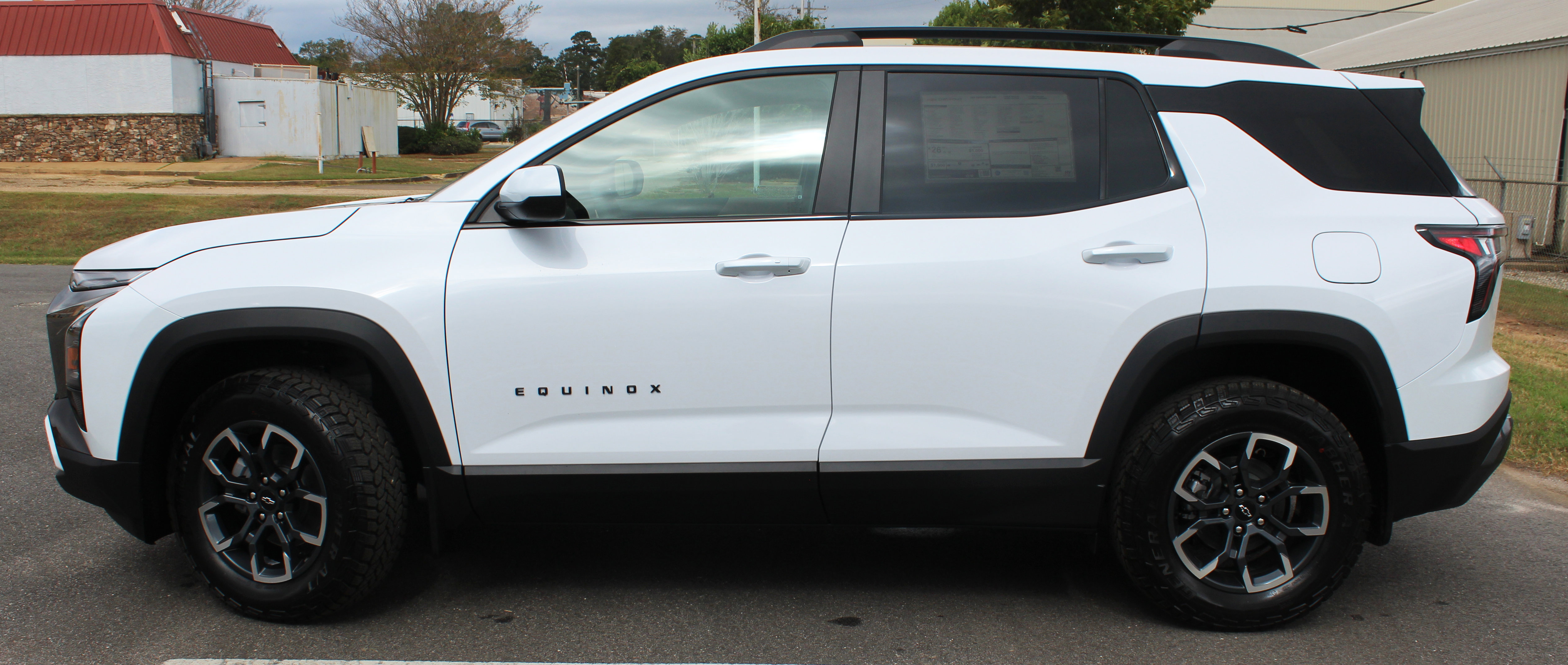 New 2026 Chevrolet Equinox ACTIV w/ LPO, Floor Liner Package image 2