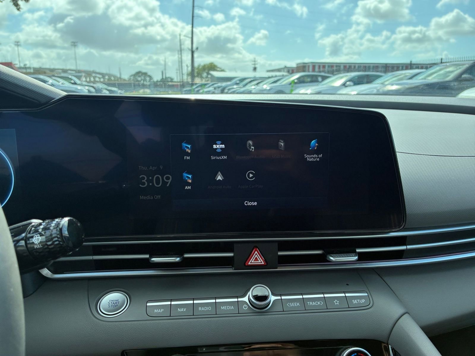 Used 2025 Hyundai Elantra SEL FWD image 16