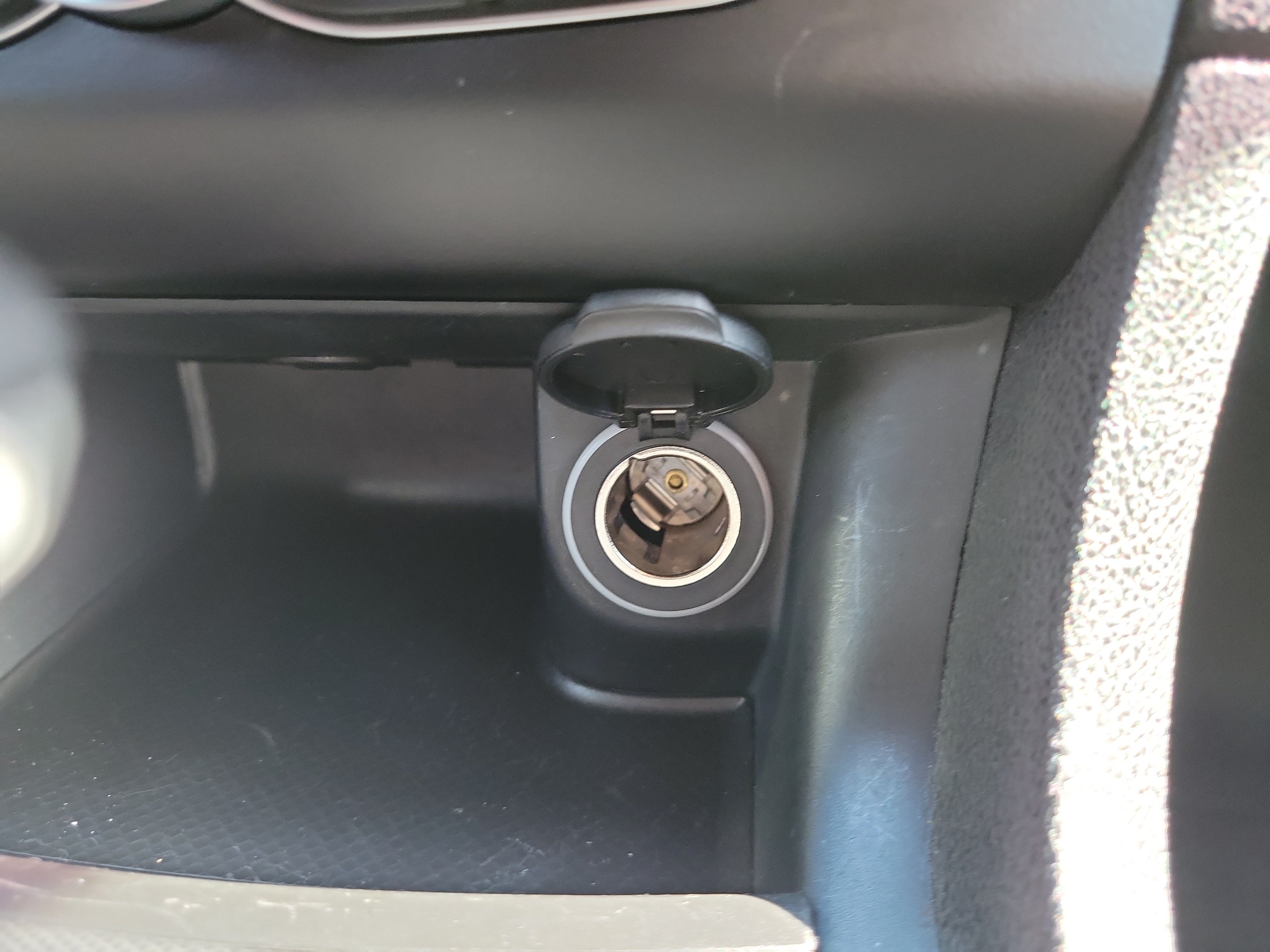 Used 2016 Dodge Charger SXT RWD image 26