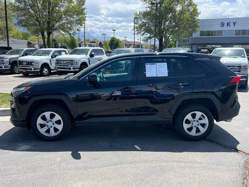 Used 2024 Toyota RAV4 LE FWD image 13