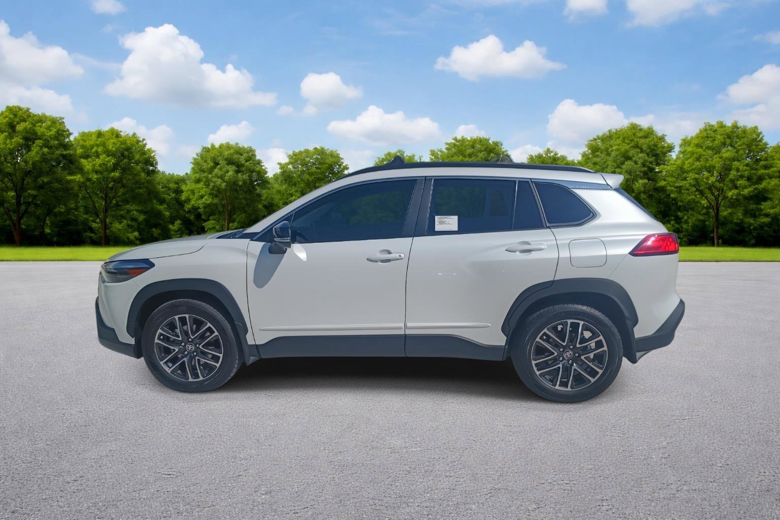 New 2026 Toyota Corolla Cross XLE image 4