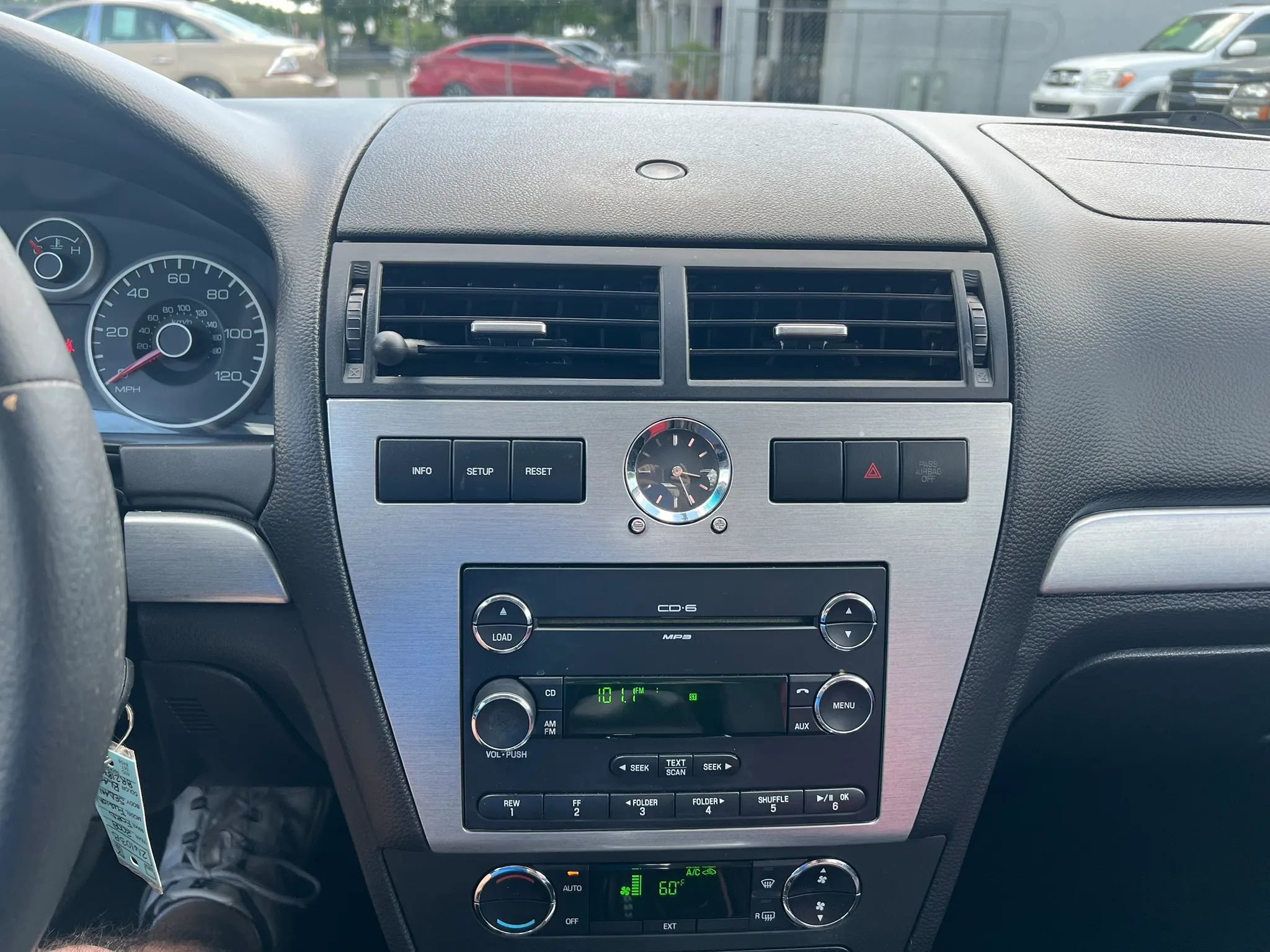 Used 2008 Ford Fusion SEL FWD image 10