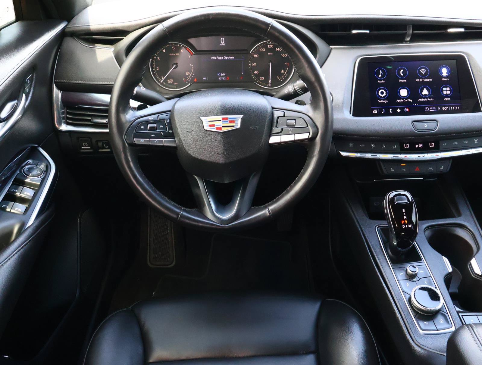 Used 2023 Cadillac XT4 Luxury w/ Cold Weather Package FWD image 15