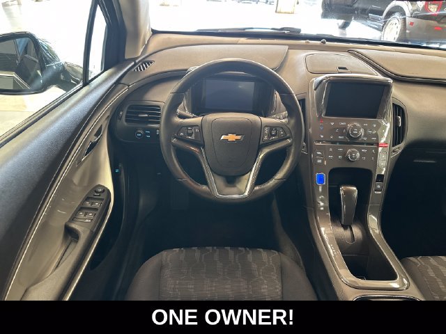 Used 2015 Chevrolet Volt w/ Enhanced Safety Package 1 FWD image 2